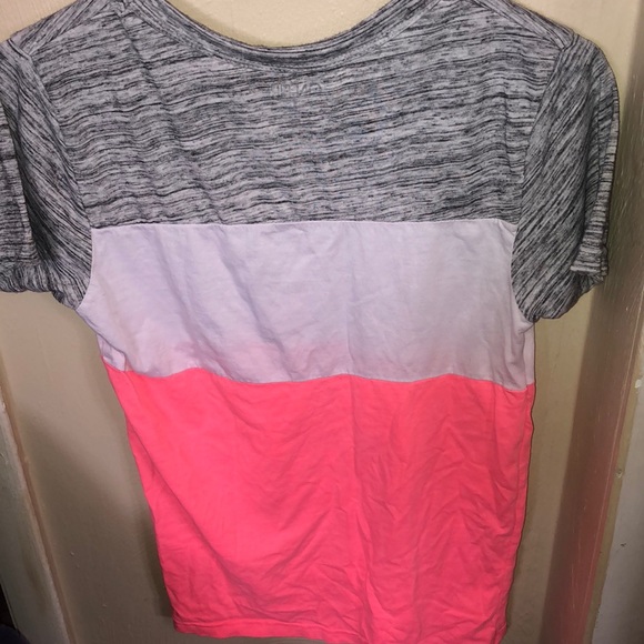 Love tee - Picture 3 of 3